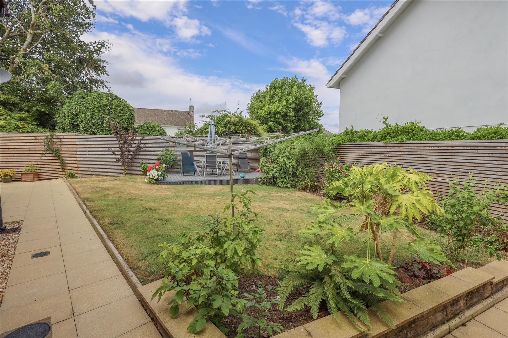 Primrose View, St. Quentins Close, Llanblethian, Cowbridge, Vale Of Glamorgan, CF71 7EZ